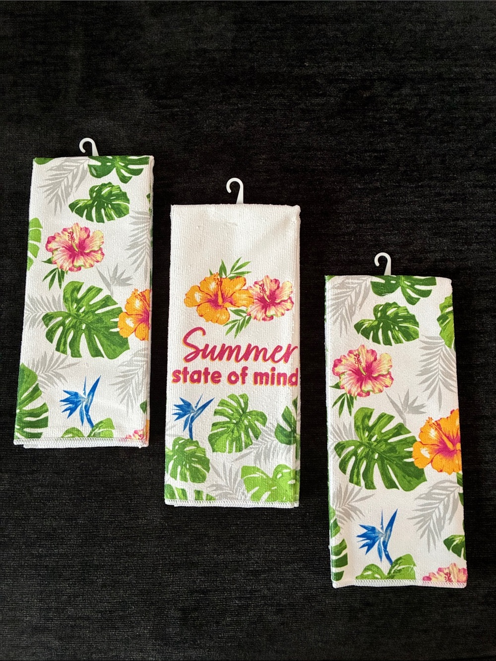 NWT- Set of 3 Tropical Floral Palm Summer State of Mind Kitchen Towels 15x25